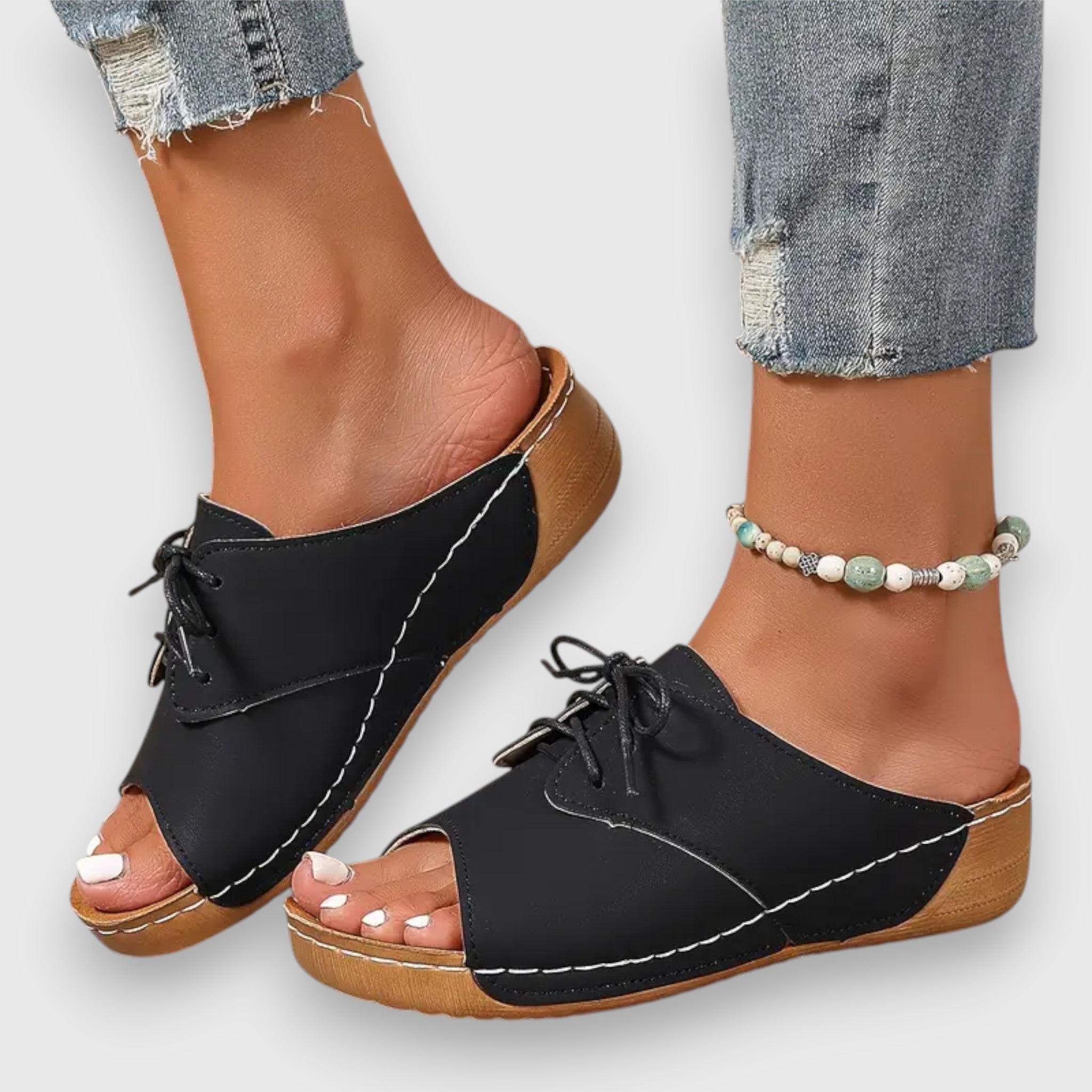 Saskia – Vintage-inspired sandals