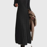 Vanessa - Elegant Knitted Maxi Dress