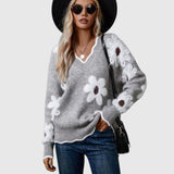 THEA - Elegant V-neck sweater with floral print