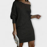 Shiny, sequined dresses with contrast