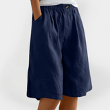 Linen shorts with pockets