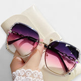 Women's sunglasses with gradient effect