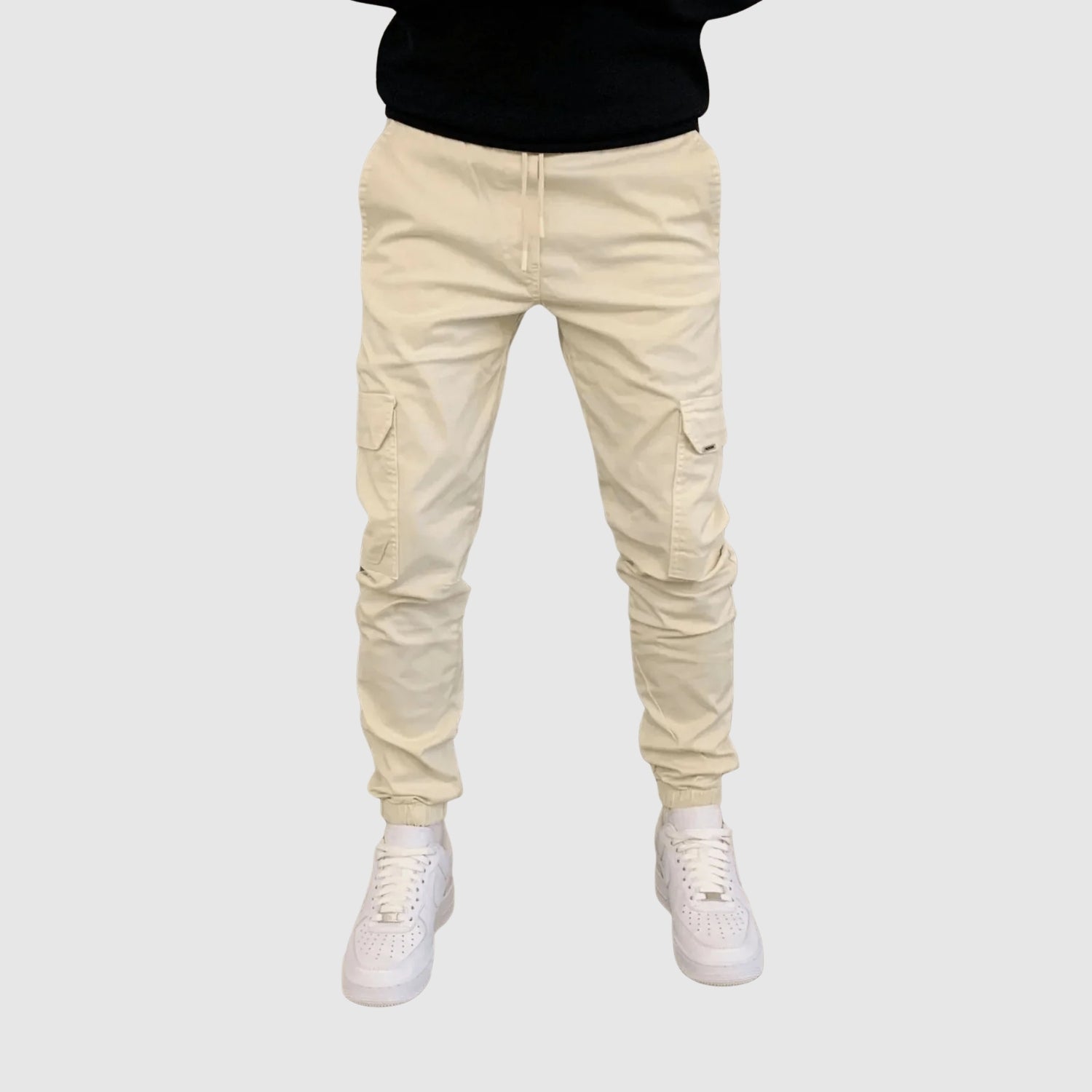 Gergely – Stylish and practical cargo pants