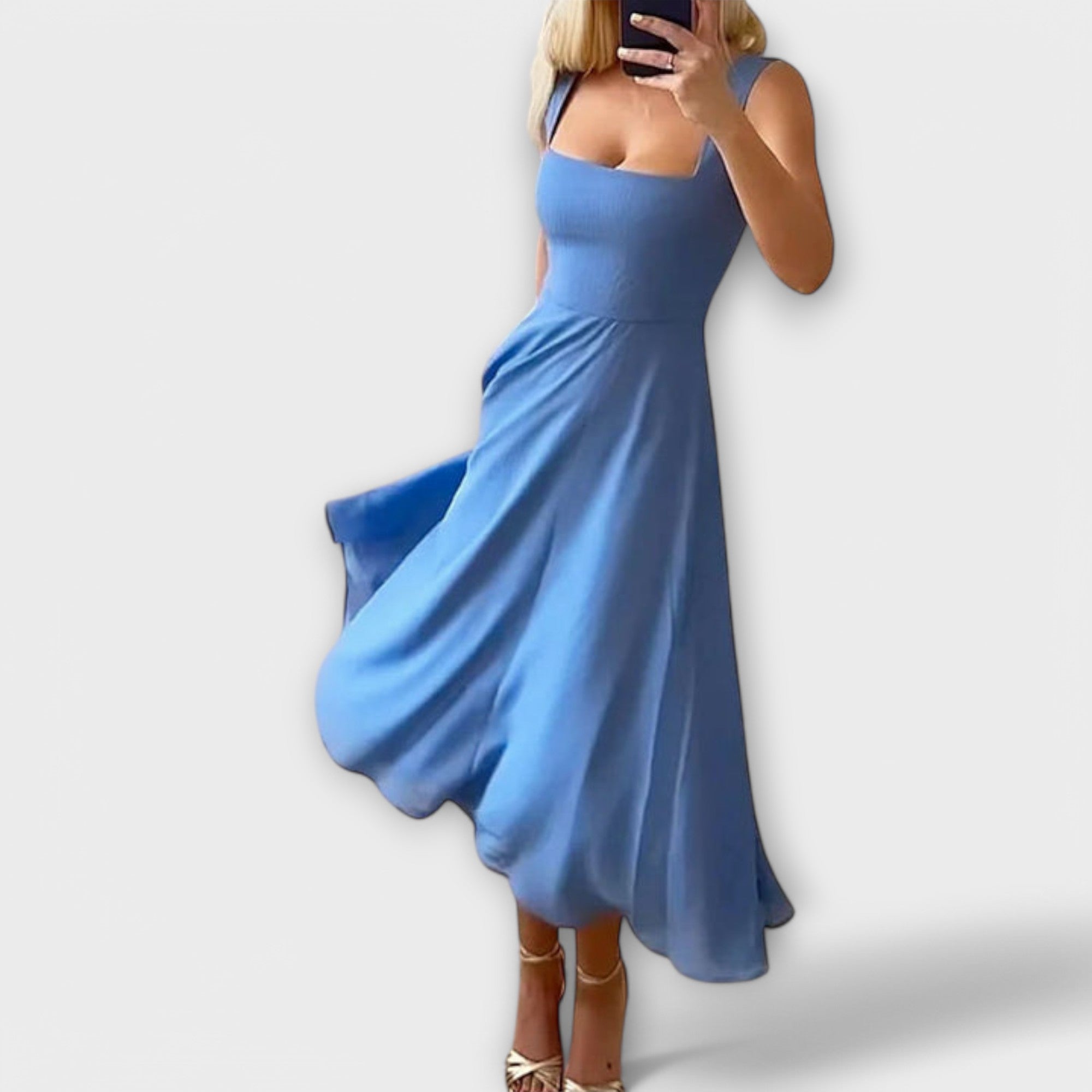 Elegant strapless dress