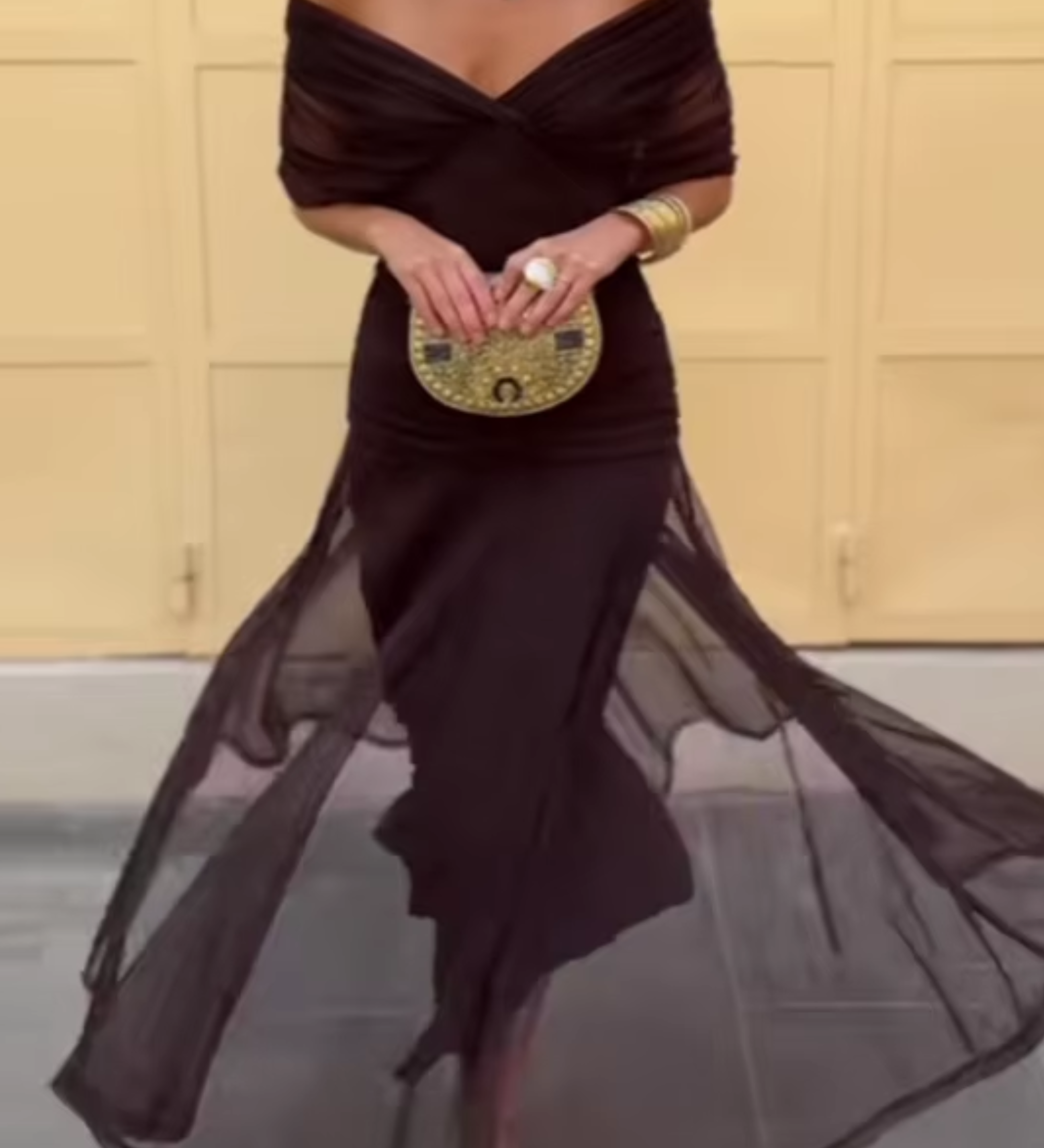 Luisa V-neck Dress