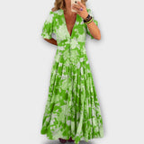 Catrisa - Floral dress with V-neckline and pockets