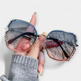 Women's sunglasses with gradient effect