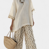 Boho Chic Daisy Set: Long blouse and printed trousers for a unique style
