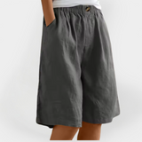 Linen shorts with pockets
