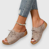 Saskia – Vintage-inspired sandals