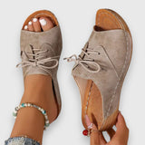 Saskia – Vintage-inspired sandals