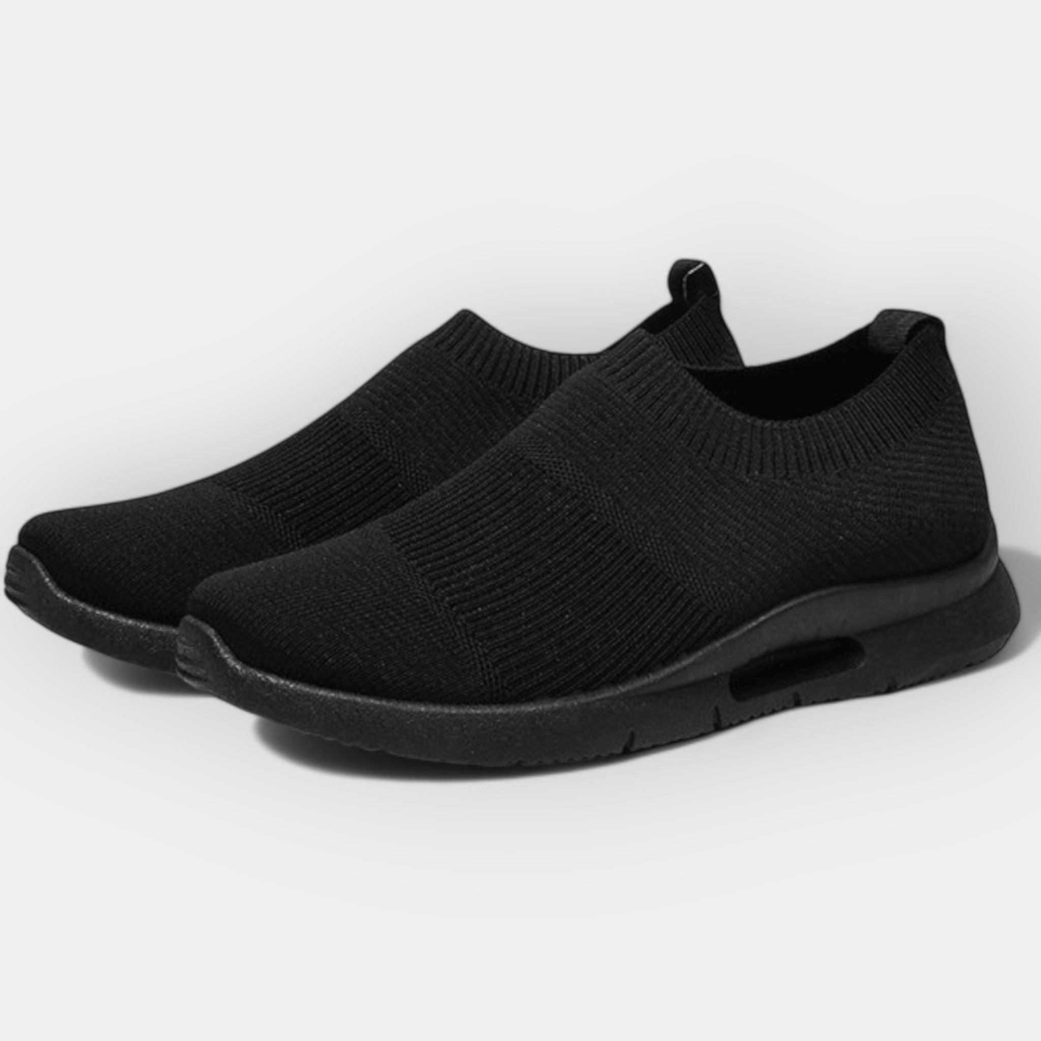 Shock-absorbing sports shoes