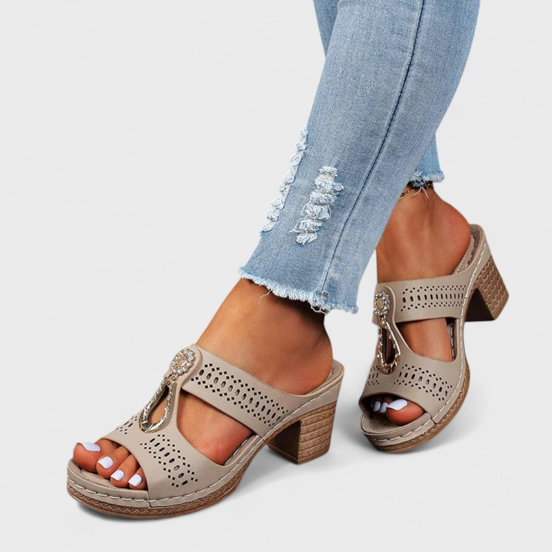 Vlasta - Elegant and Comfortable Orthopedic Sandals