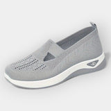 Anatomical shoes with breathable design
