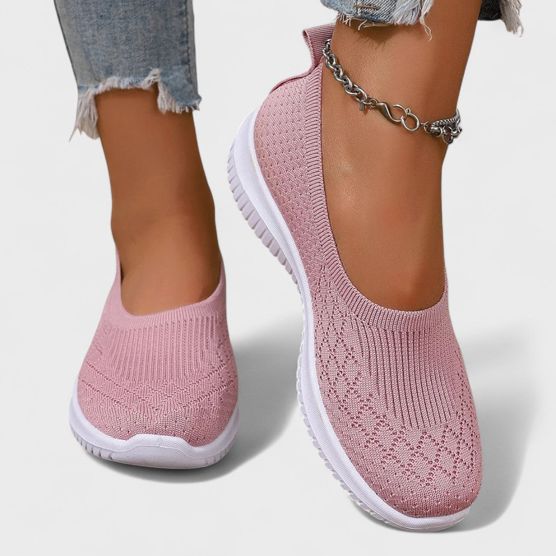 Renáta - Lightweight and breathable shoes