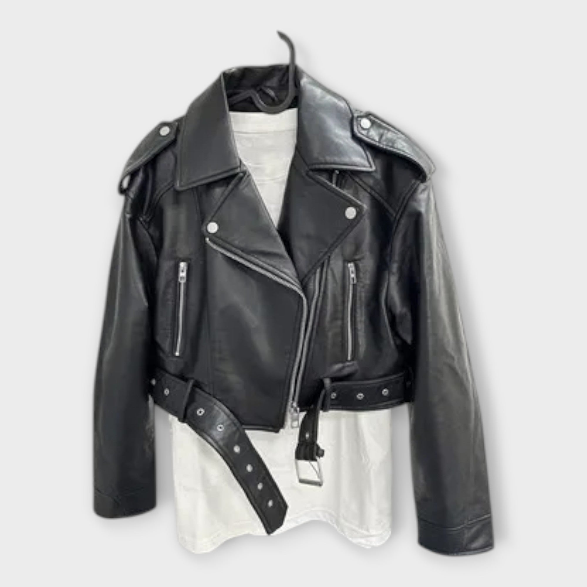 Modern Short Leather Jacket with Belt and Subtle Aesthetics