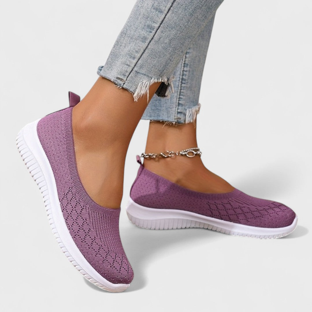 Renáta - Lightweight and breathable shoes