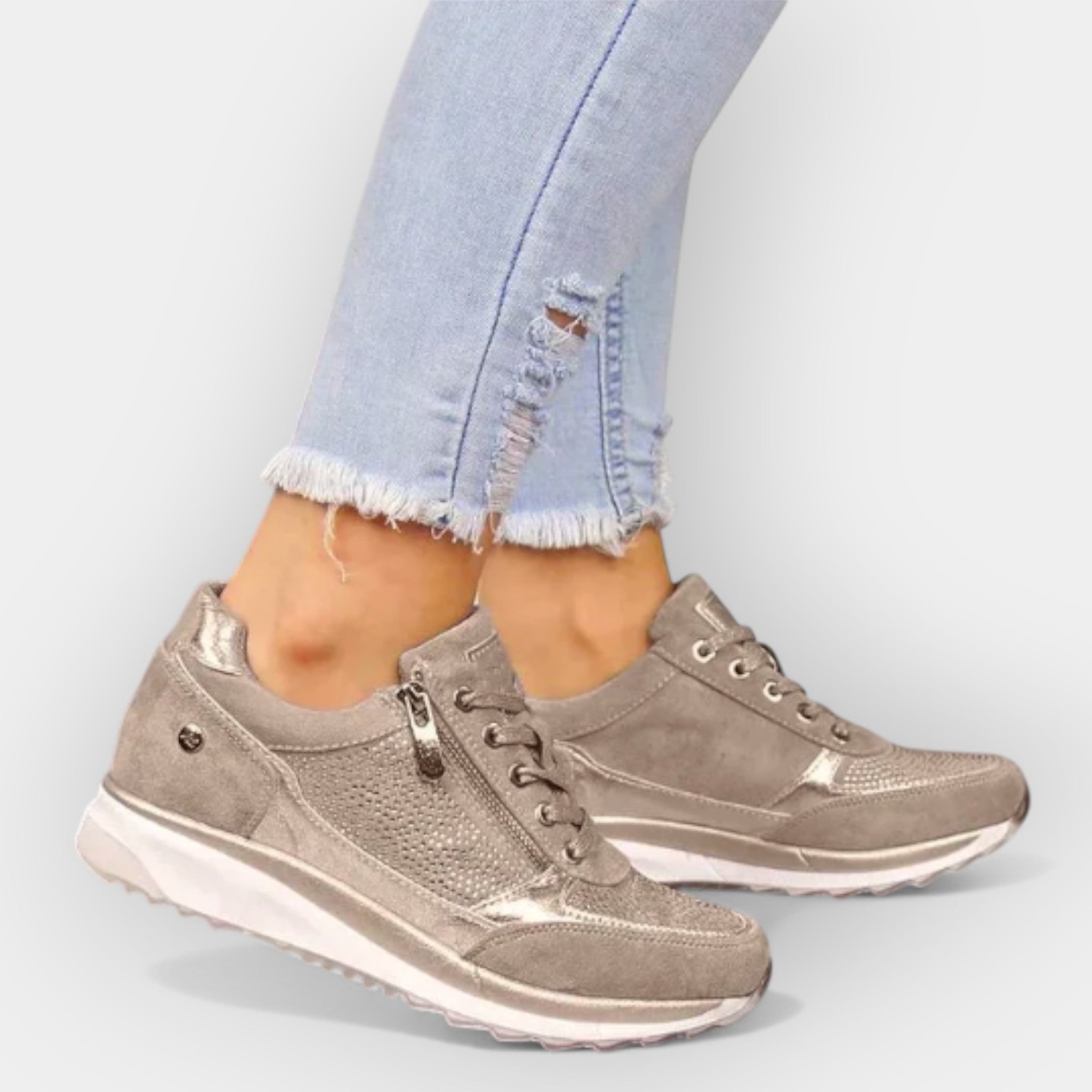 Anatomical sneakers with zippers