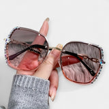 Women's sunglasses with gradient effect