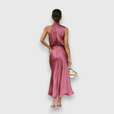 Zenaida - Elegant Dress with a Feminine Vibe