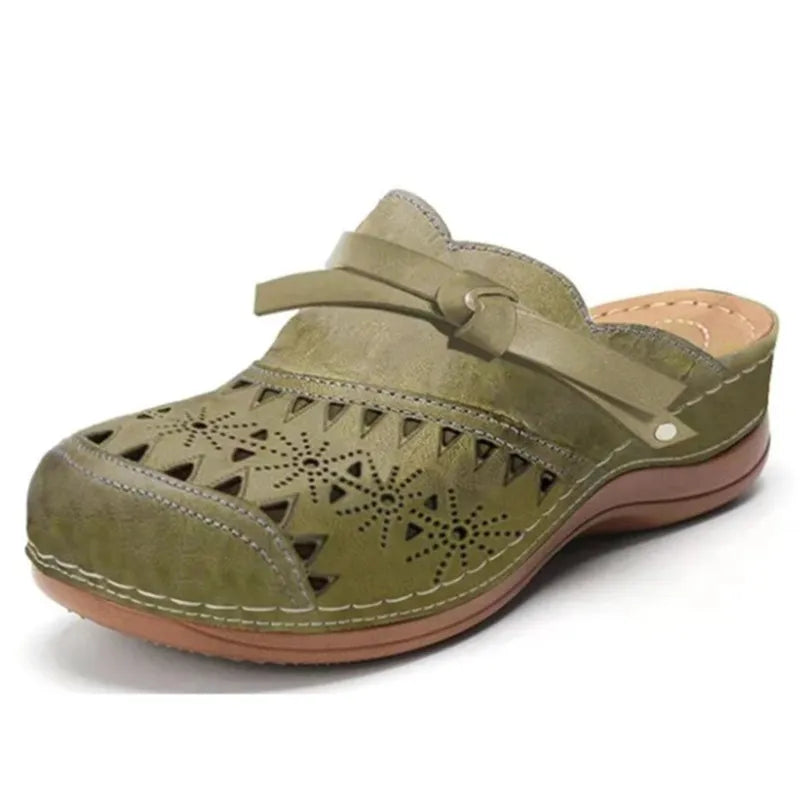 Réka | Comfortable Everyday Clogs