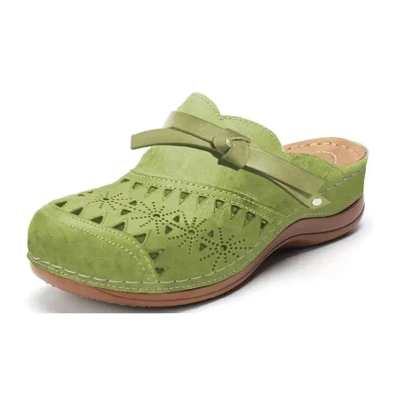 Réka | Comfortable Everyday Clogs