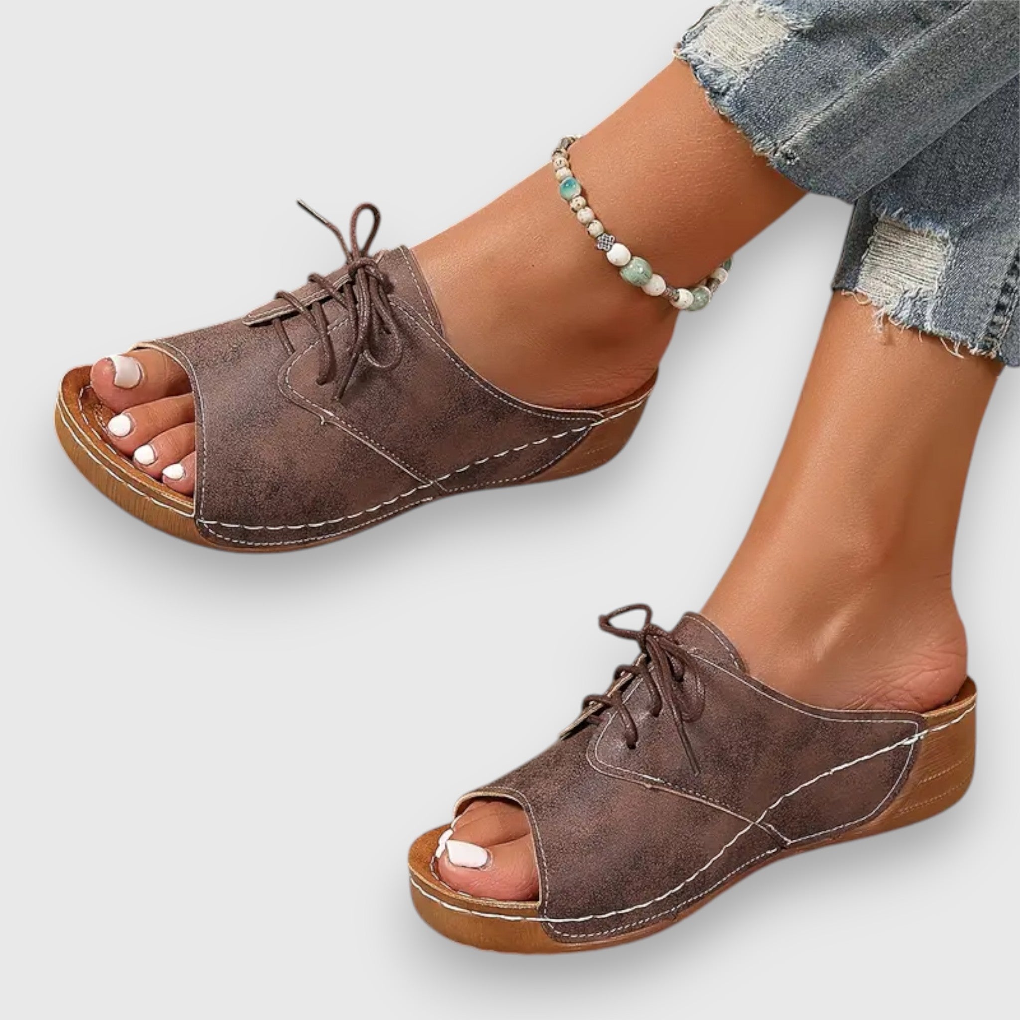 Saskia – Vintage-inspired sandals