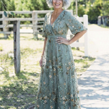 Élodie – Long V-neck floral dress
