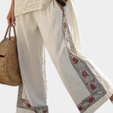 Bamboo Canvas Mid-Sea Daisy Set with Elegant Red and Green Stripes