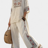 Bamboo Canvas Mid-Sea Daisy Set with Elegant Red and Green Stripes