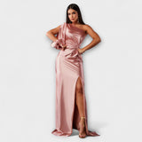 Juli - Elegant Dress with Sophistication
